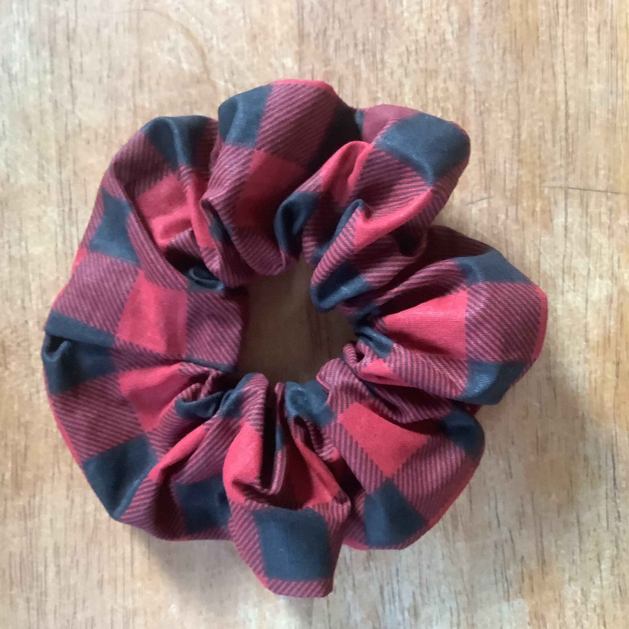 Red Plaid Scrunchie | Little Trinket Box